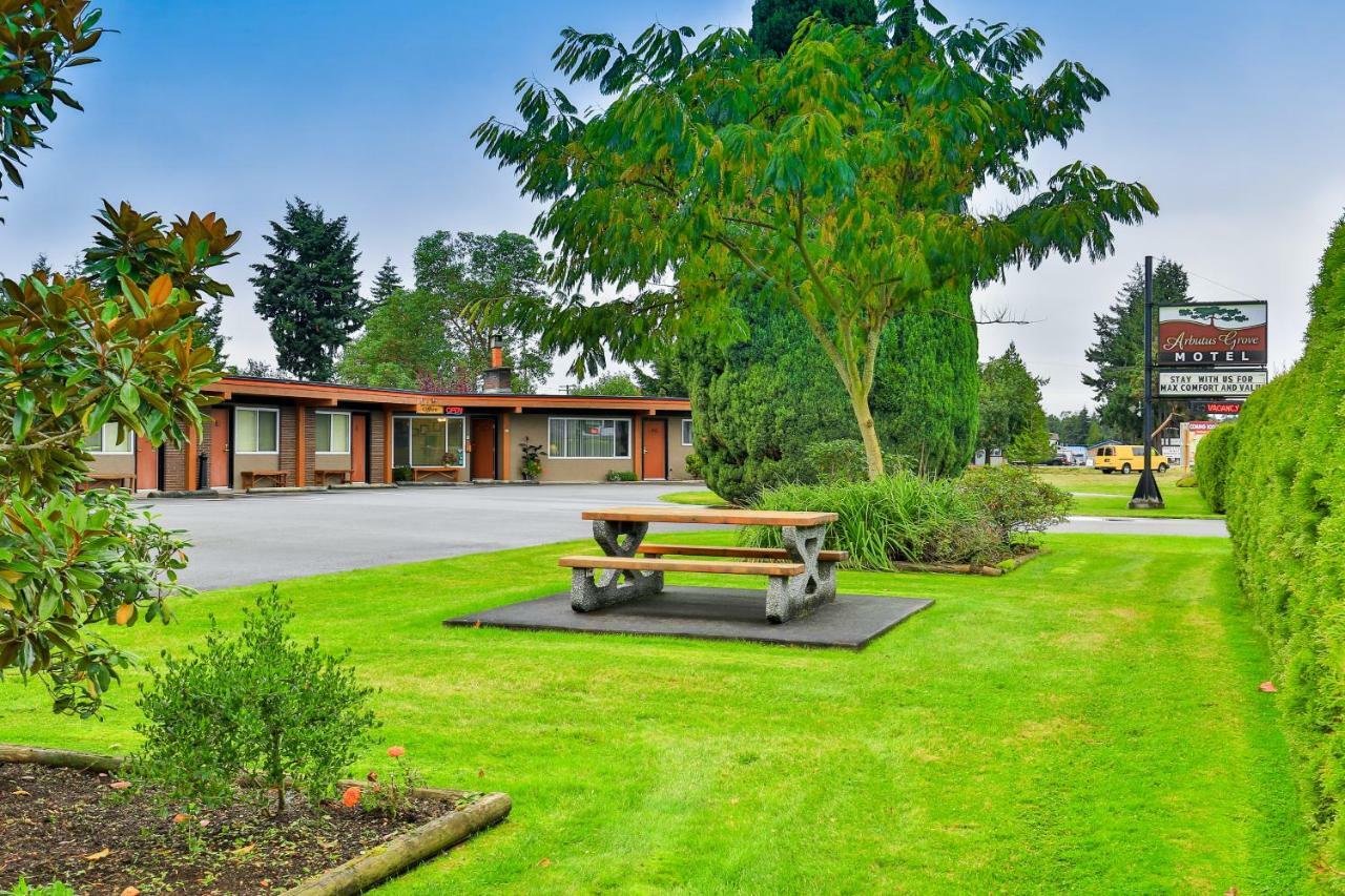 Arbutus Grove Motel Parksville Exterior foto